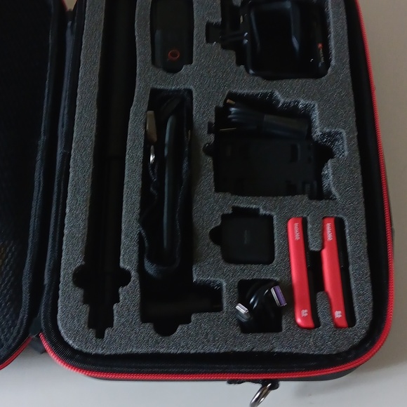 VGSION Action Camera Bundle With Hard Case,Tripod and Selfie-Stick - Picture 11 of 15